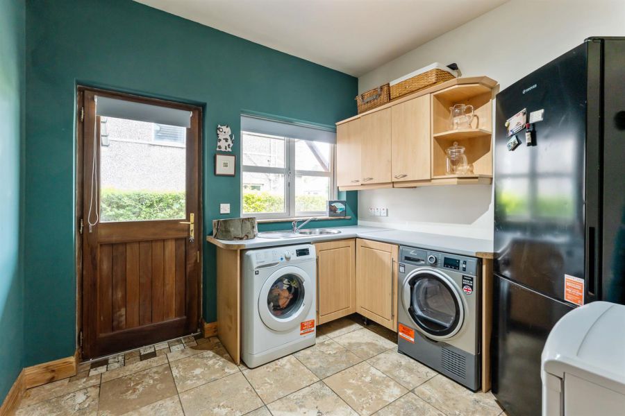 18 Ashley Gardens