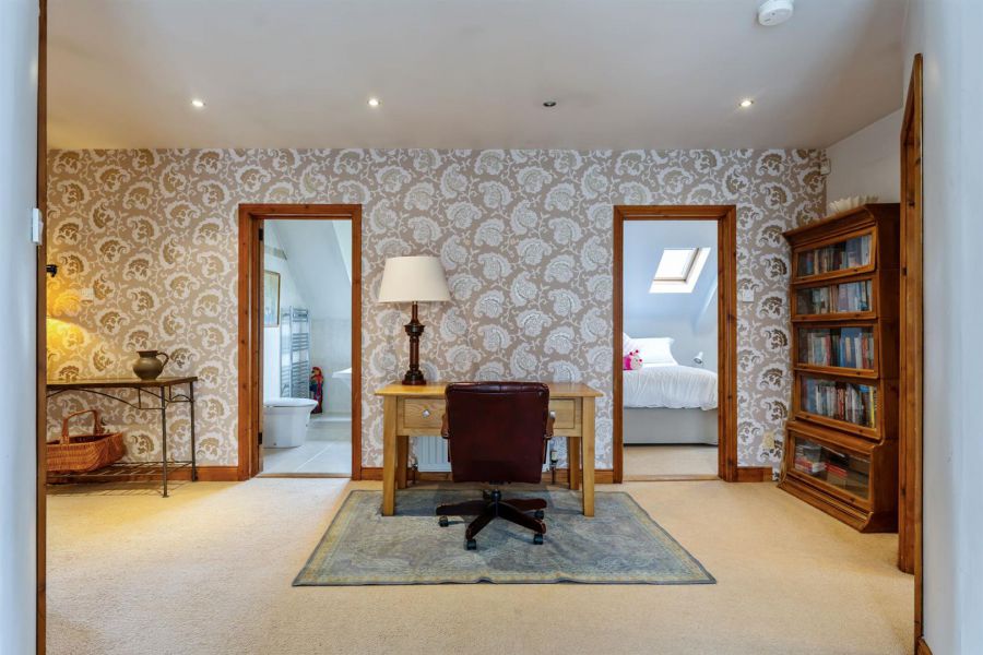 18 Ashley Gardens