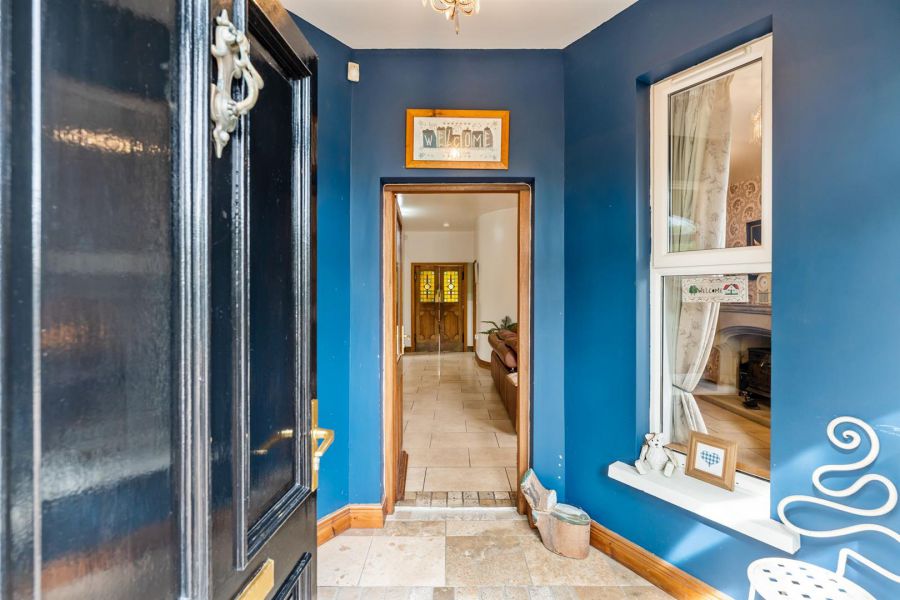 18 Ashley Gardens