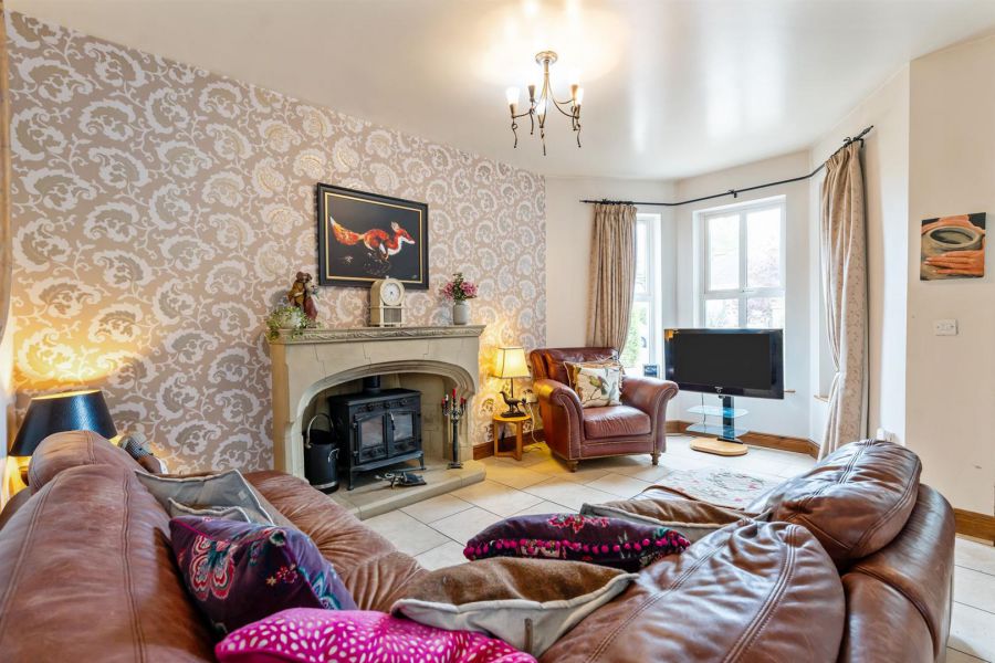 18 Ashley Gardens