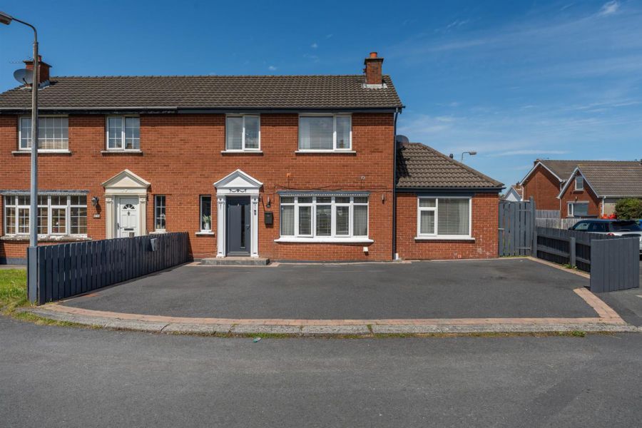 10 Cloverhill Court,bangor, BT19 6QX