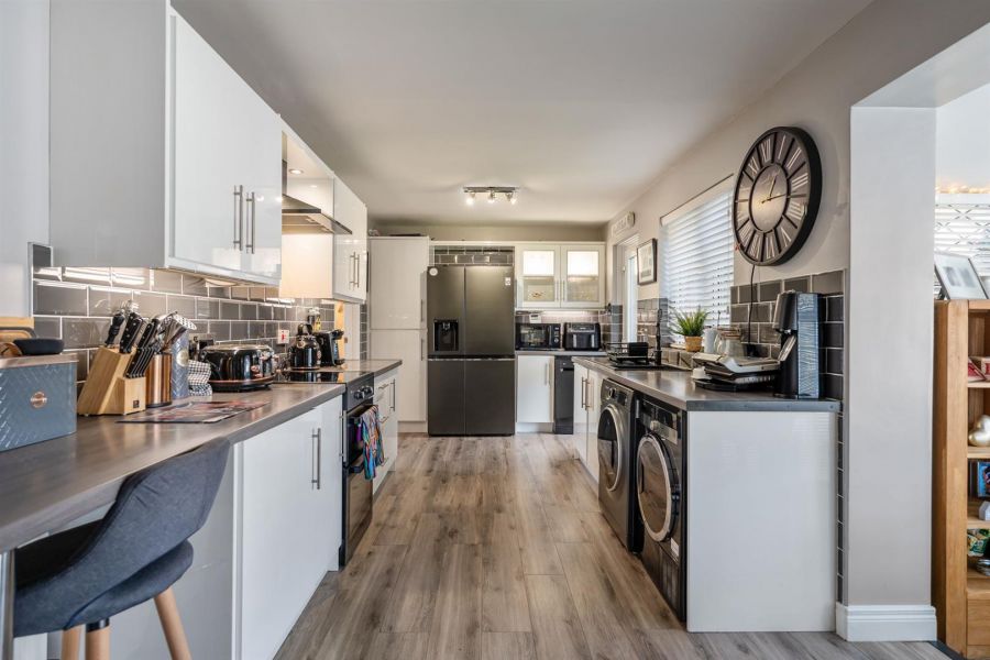 10 Cloverhill Court