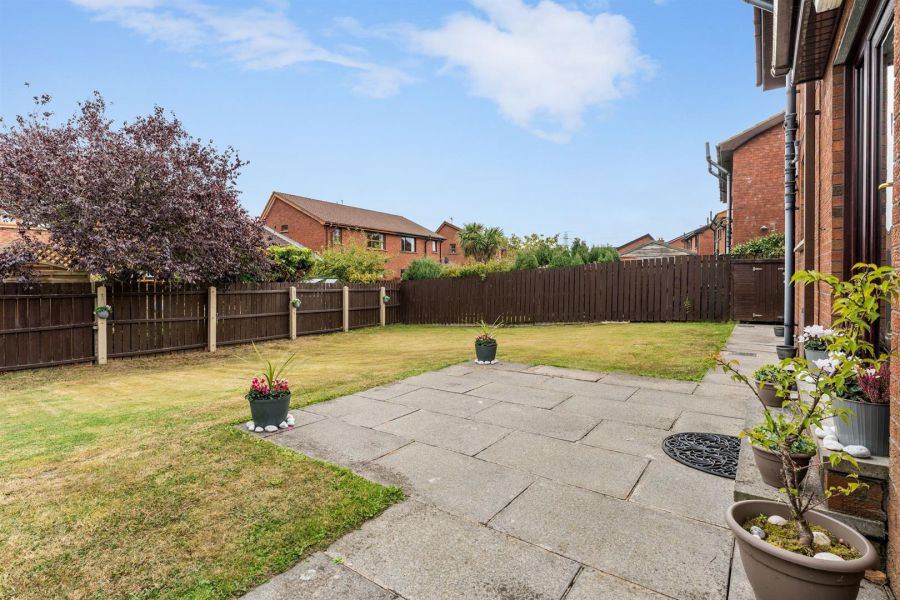 33 Lord Wardens Grange