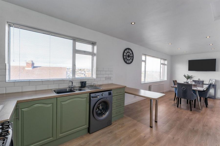 5 Ardmore Gardens
