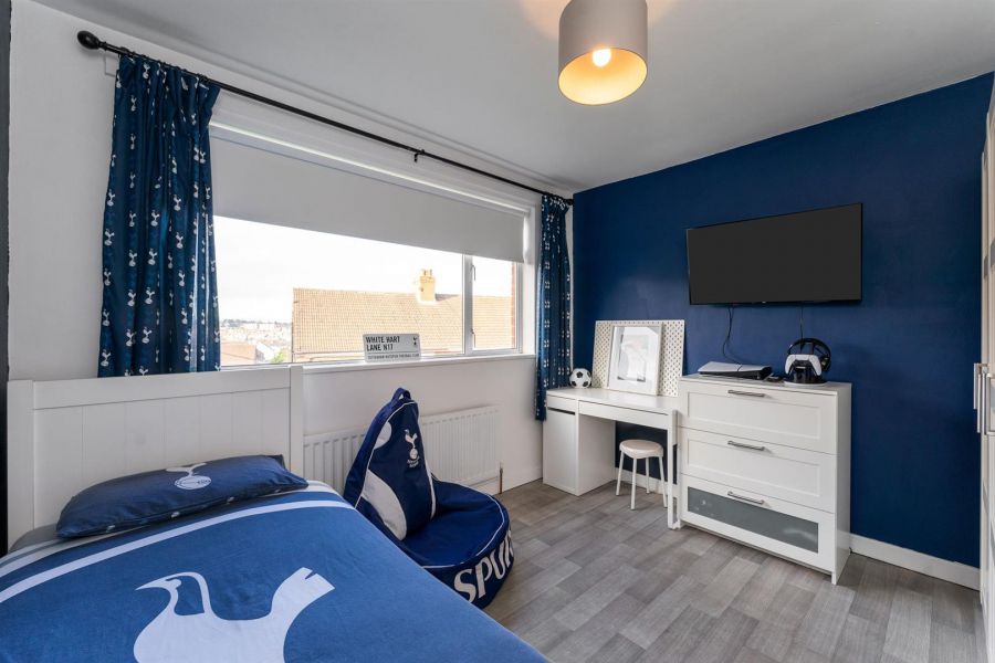 5 Ardmore Gardens