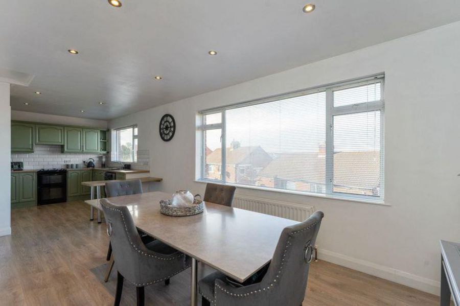 5 Ardmore Gardens