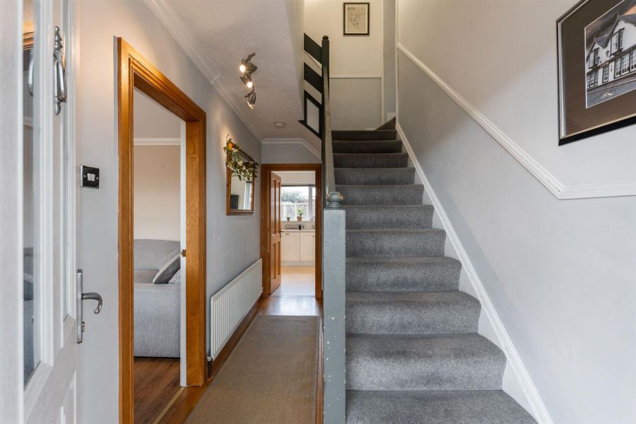 4 Lyndale Park