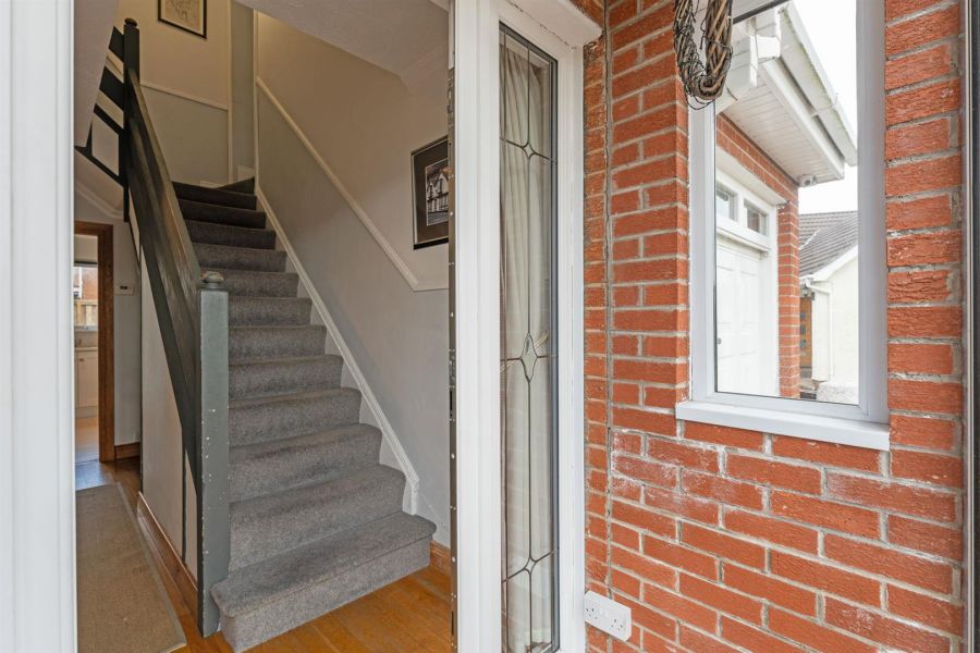4 Lyndale Park