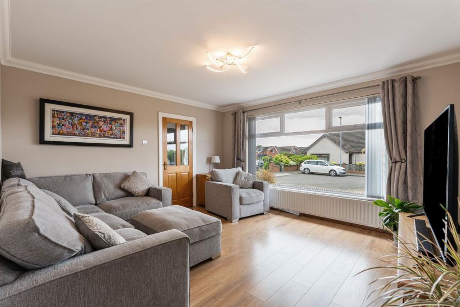 4 Lyndale Park