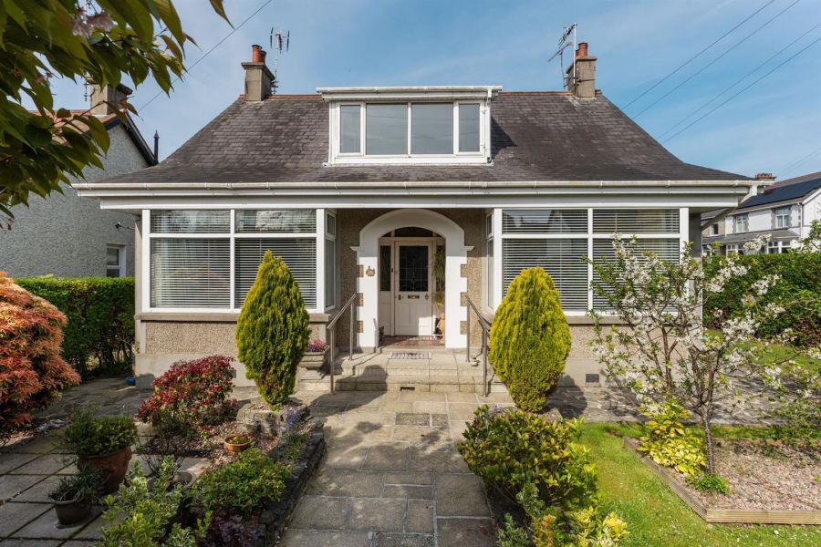 16 Osborne Drive