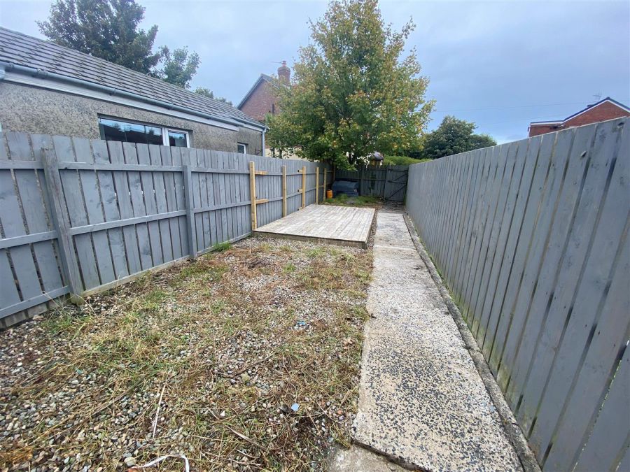 37 Hazelbrook Avenue 37 Hazelbrook Avenue