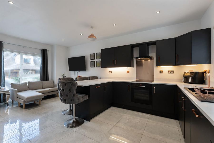 7 Balmoral Dale