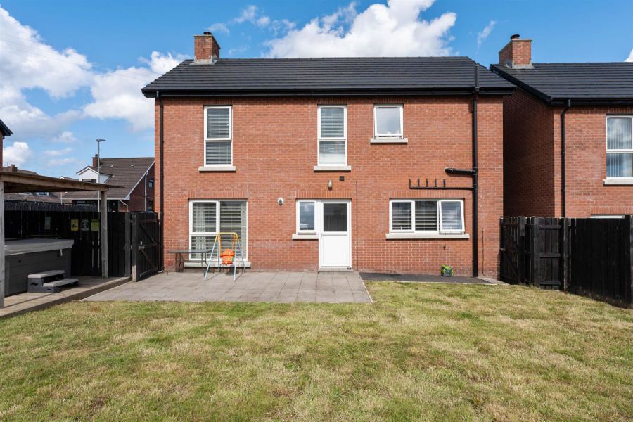 7 Balmoral Dale