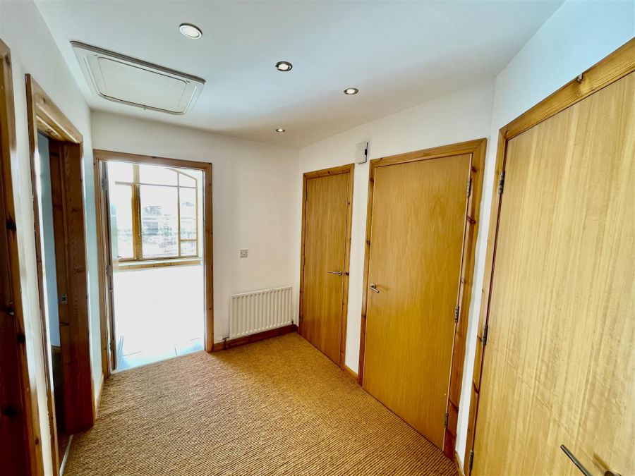 83c Shaftesbury Road