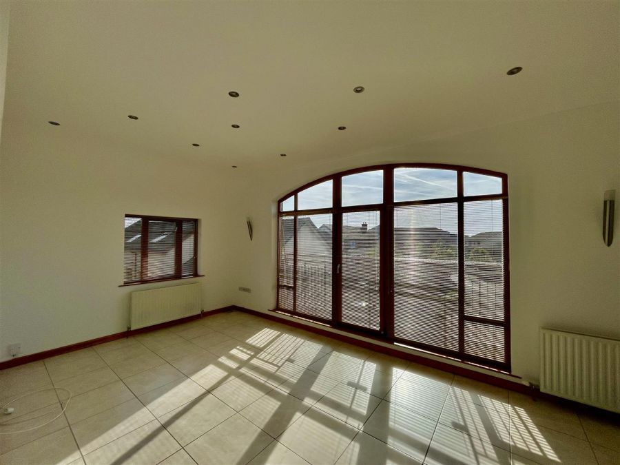 83c Shaftesbury Road