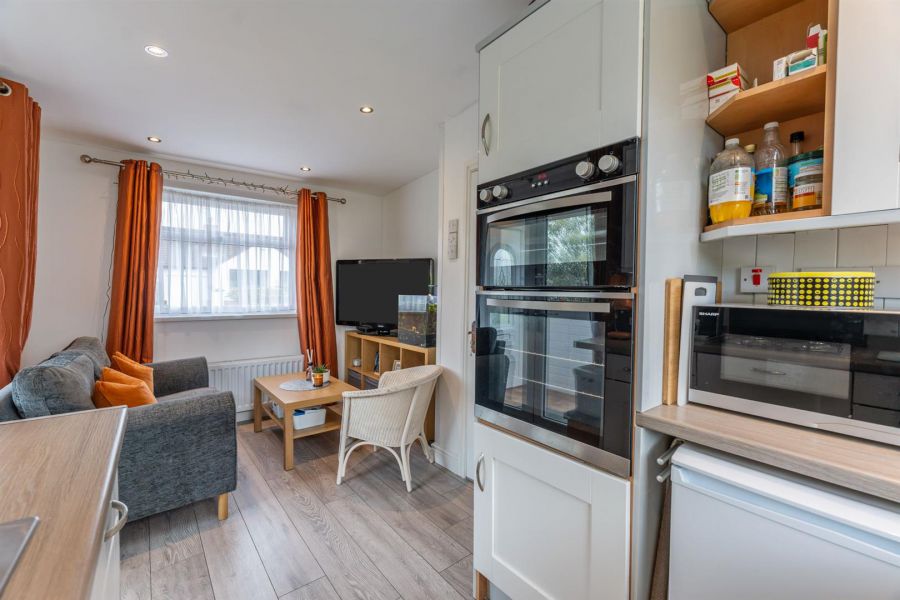 1 Morston Park