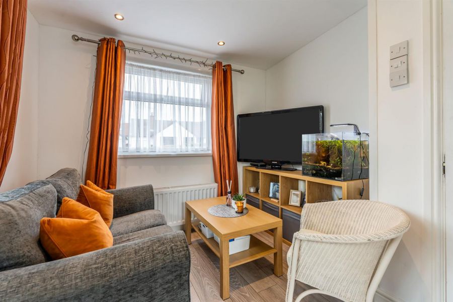 1 Morston Park