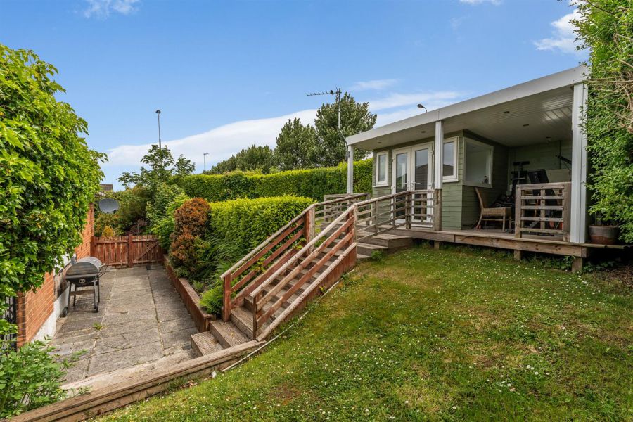 1 Morston Park