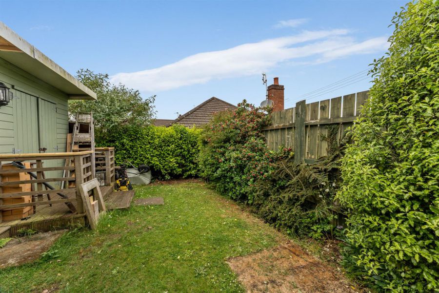 1 Morston Park