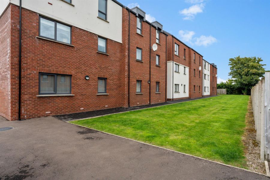 Apt, 55 Cotton Hall, Faulkner Road