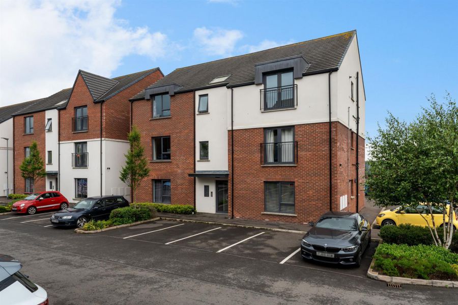 Apt, 55 Cotton Hall, Faulkner Road