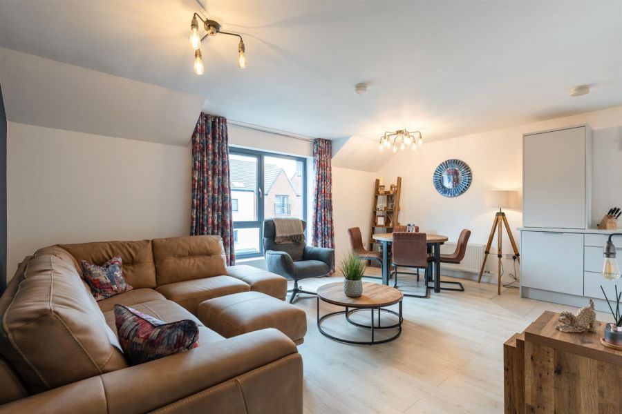 Apt, 55 Cotton Hall, Faulkner Road