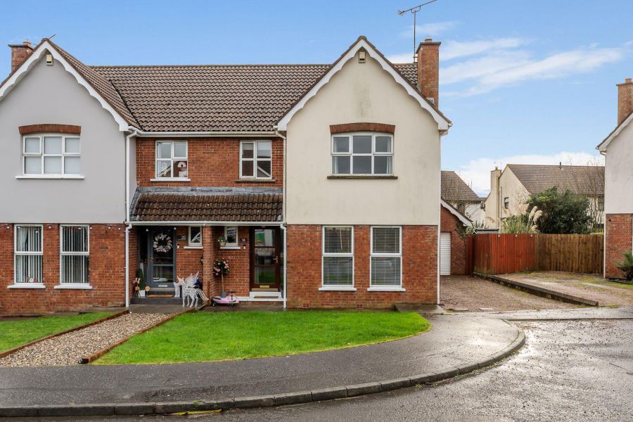 18 Lord Wardens Green