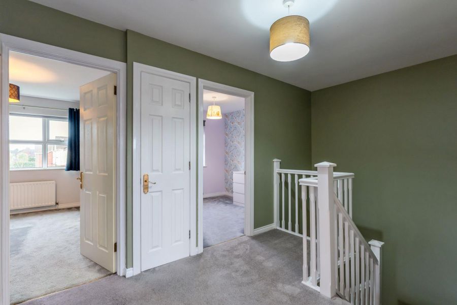 18 Lord Wardens Green