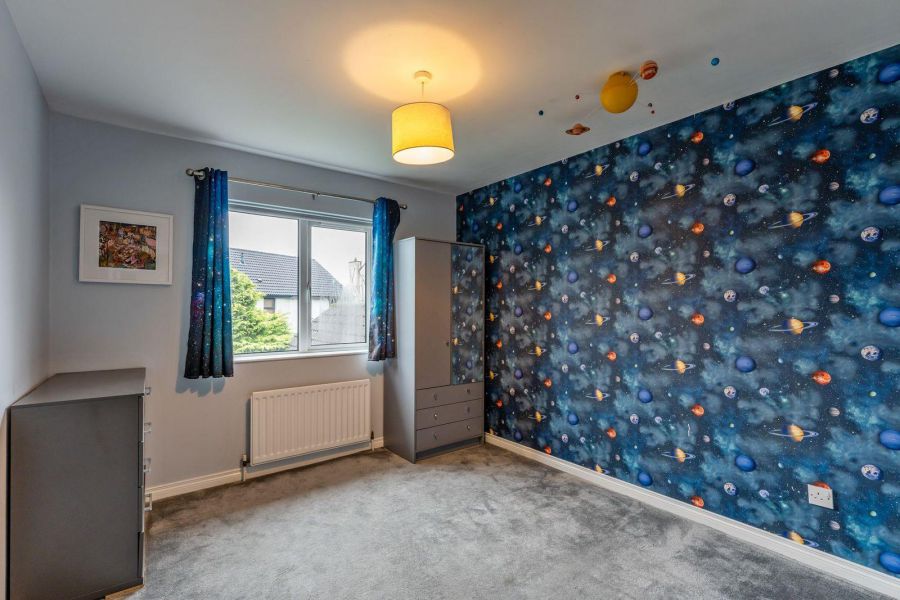 18 Lord Wardens Green