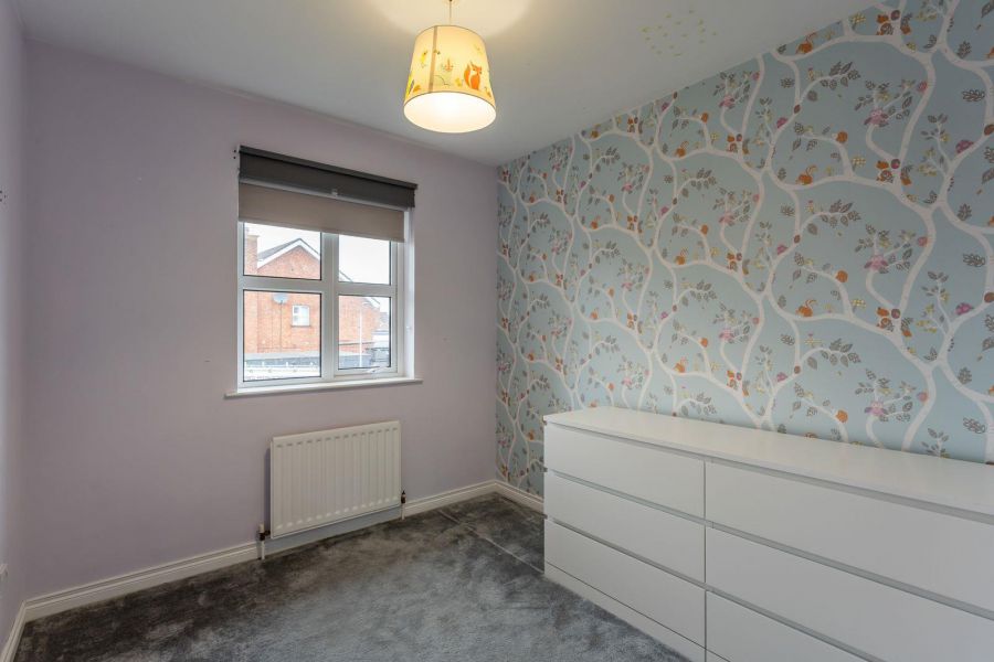 18 Lord Wardens Green