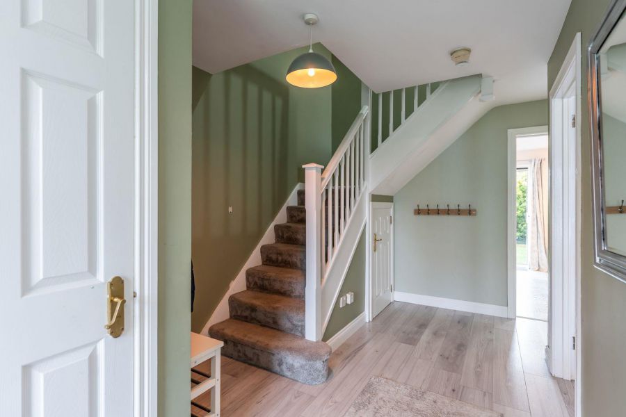 18 Lord Wardens Green