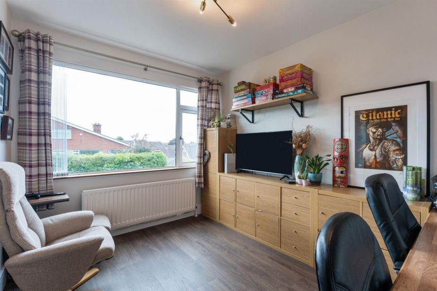 9 Silverbirch Park