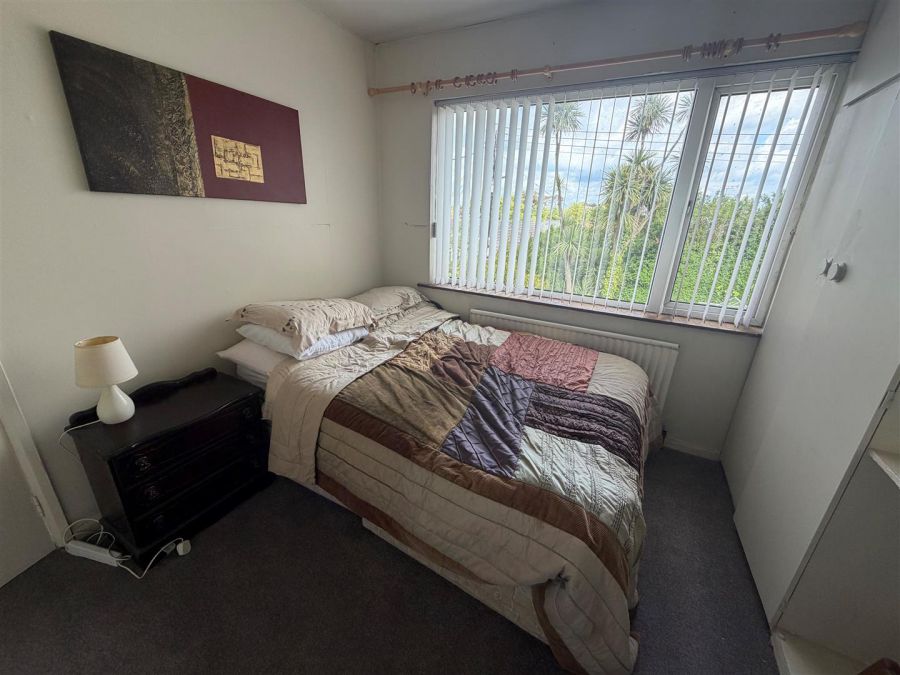 32 Strathearn Park