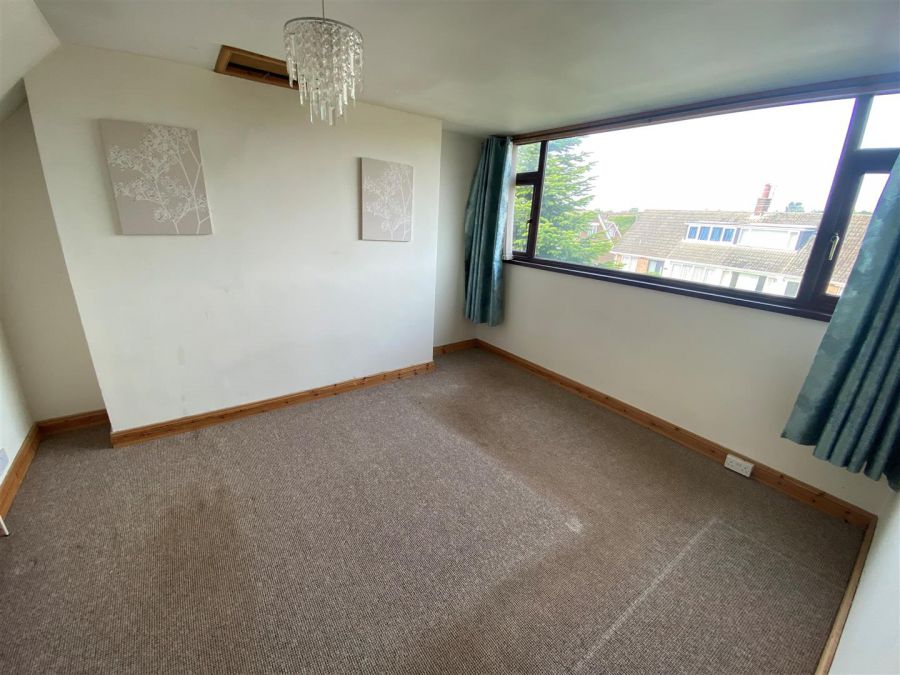16 Rathmore Park