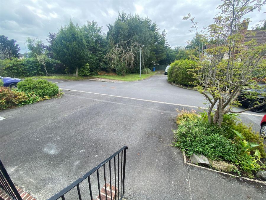 9 Rowan Glen