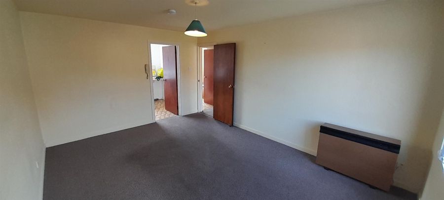 9 Sunningdale Court