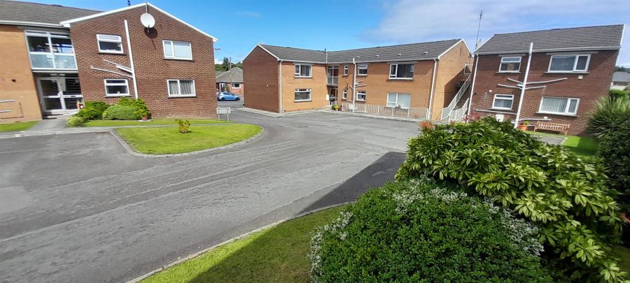 9 Sunningdale Court