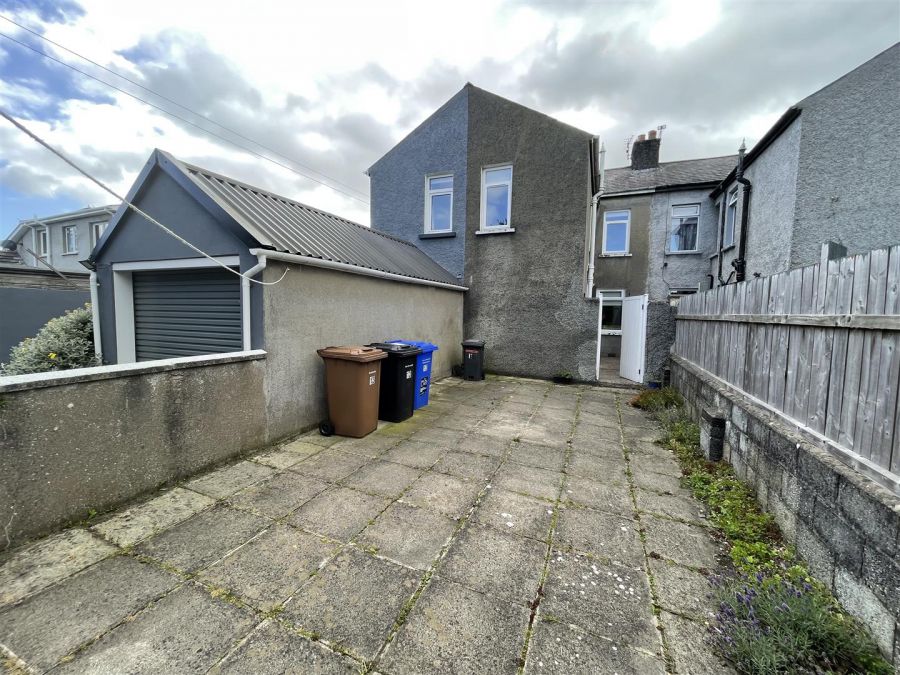 13 Oakwood Avenue