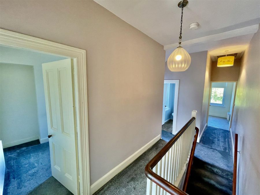 13 Oakwood Avenue