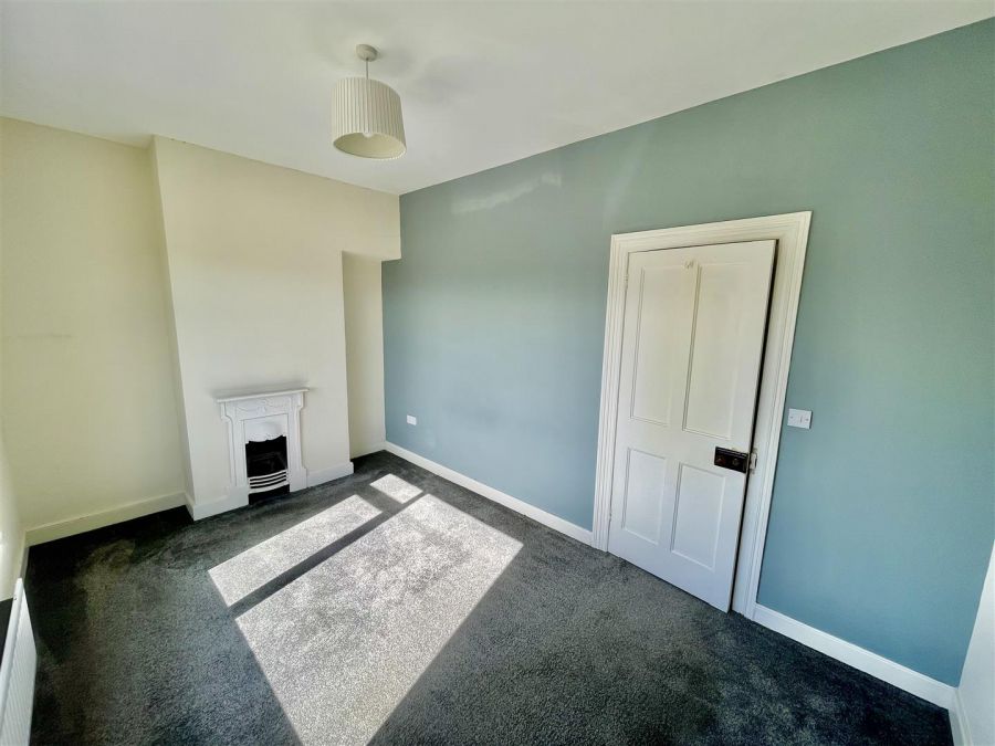 13 Oakwood Avenue