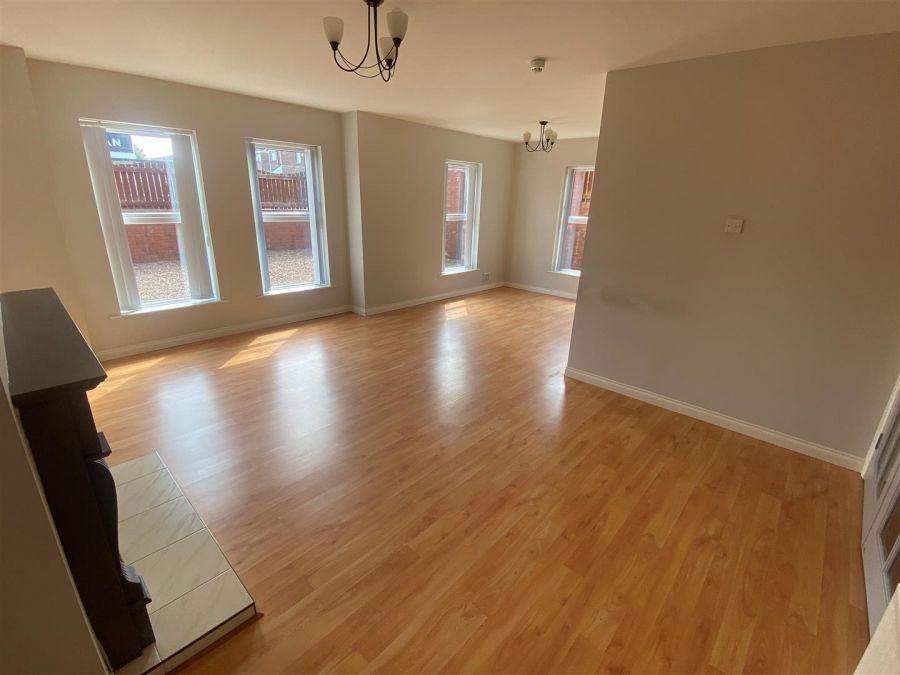 4 Marquis Manor