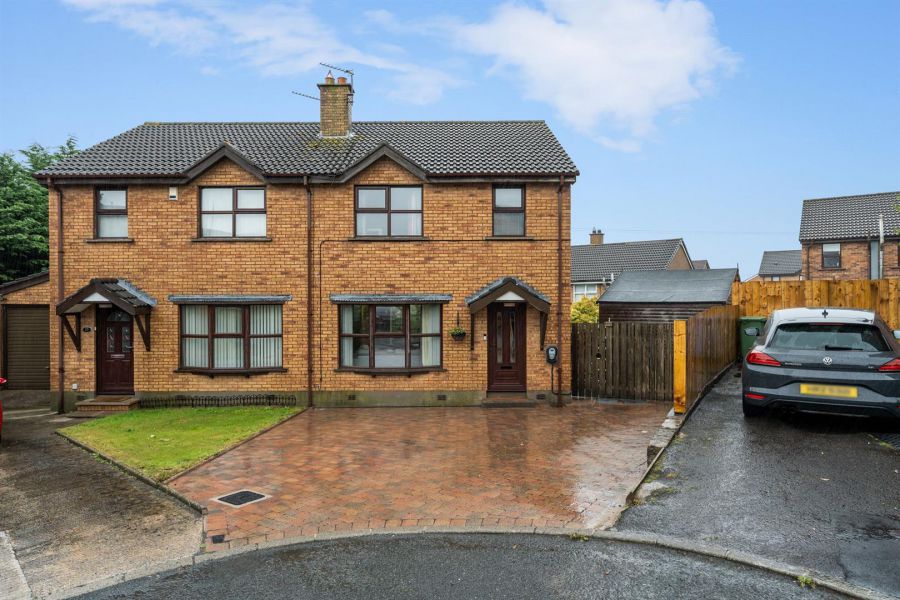 16 Glen Annesley Park