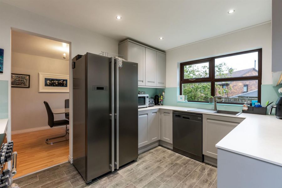 16 Glen Annesley Park