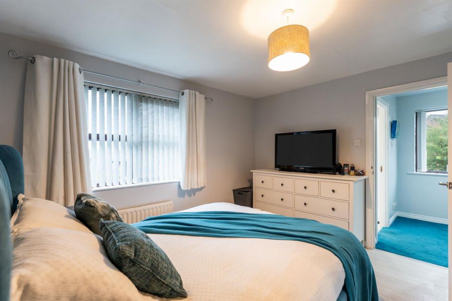 16 Glen Annesley Park