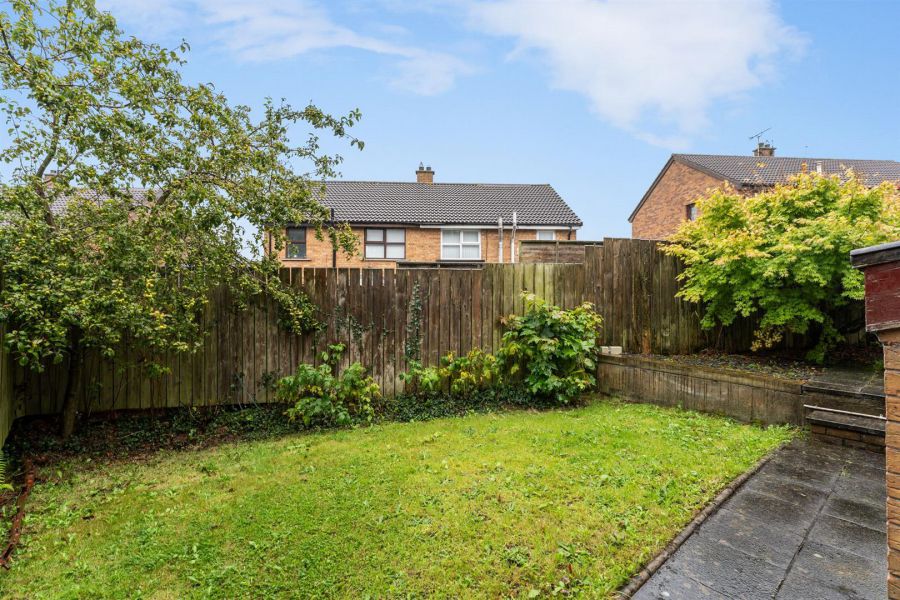 16 Glen Annesley Park