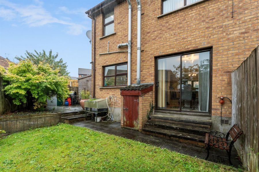 16 Glen Annesley Park