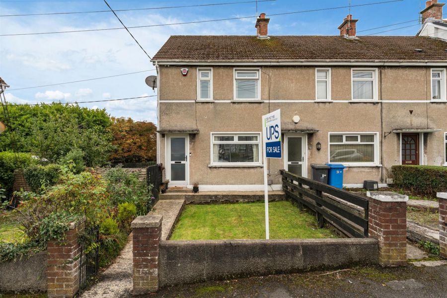 63 Grovehill Gardens