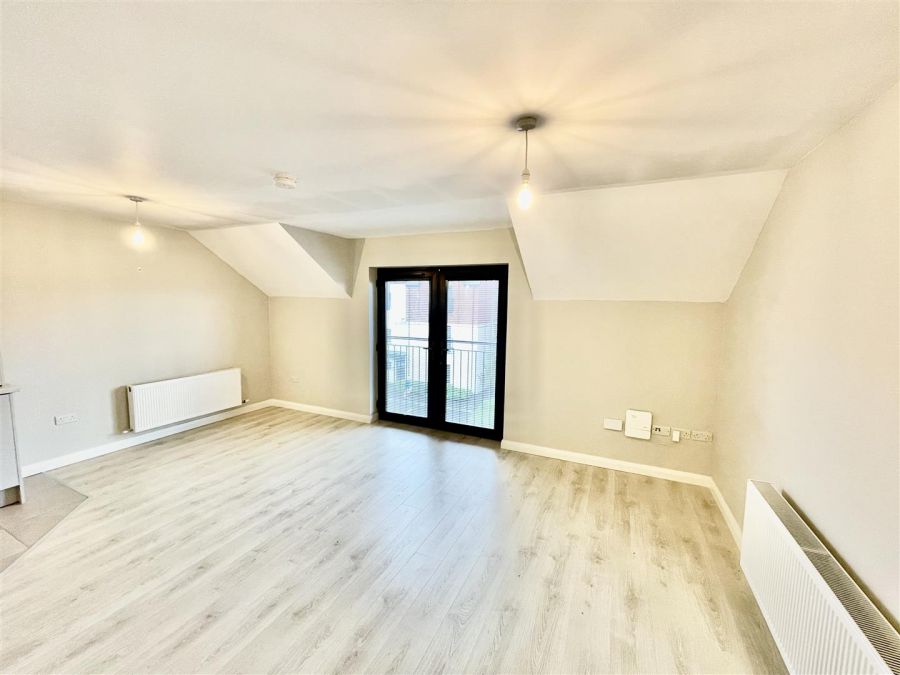 Apt, 42 5 Faulkner Road