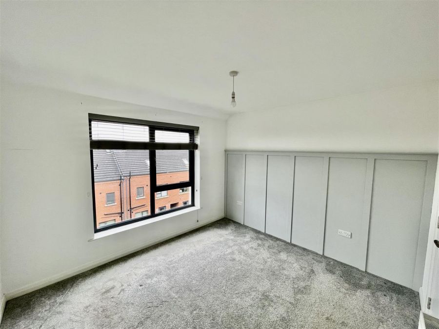 Apt, 42 5 Faulkner Road