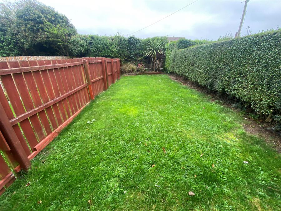 99 Clandeboye Road